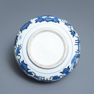 A Chinese blue and white censer with antiquities, Kangxi — photo 7