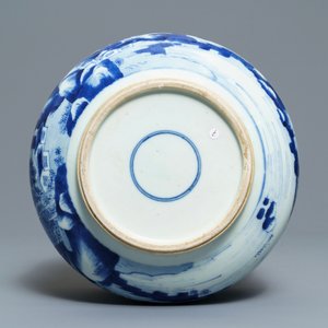 A Chinese blue and white censer with figures in a landscape, Kangxi — 照片 6