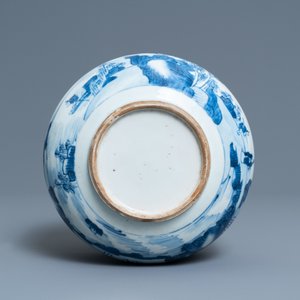 A Chinese blue and white censer with figures in a mountainous landscape, Kangxi — 照片 7