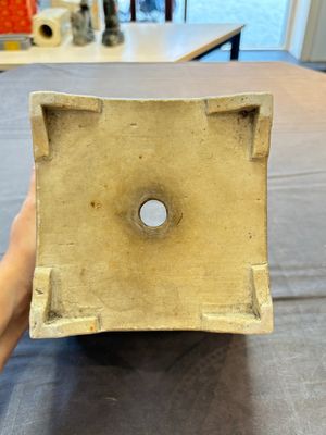 A Chinese blue and white 'chilong' square jardinière, 19th C. — 照片 6