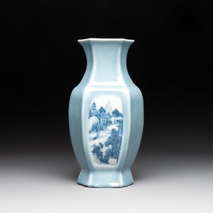 A Chinese blue and white claire-de-lune-ground 'landscape' vase, Yongzheng mark, 19th C. — photo 2