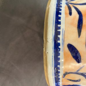 A Chinese blue and white clobbered 'qilin and phoenix' vase and cover, 19th C. — 照片 7