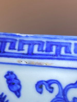 A Chinese blue and white 'cong' vase with cranes and trigrams, Jiajing/Wanli — photo 20