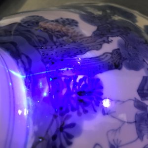 A Chinese blue and white conical "Seven Sages of the Bamboo Grove" bowl, Kangxi mark and of the period — 照片 15