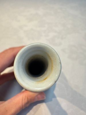 A Chinese blue and white covered vase and two bottle vases, Chenghua and jade marks, Kangxi — photo 32