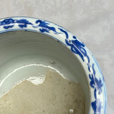 A Chinese blue and white 'Cranes' cylindrical tripod censer — 照片 12