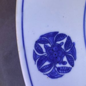 A Chinese blue and white 'cranes' dish, Jiajing mark and of the period — 照片 3