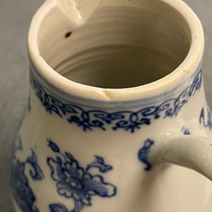 A Chinese blue and white cruet set on stand, Qianlong — 照片 21