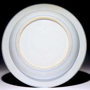 A Chinese blue and white deep dish with a scene from "The Romance of the Western Chamber", Yongzheng — photo 2