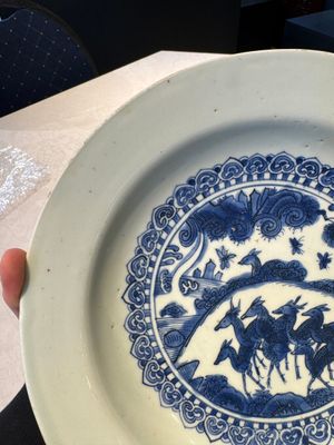 A Chinese blue and white 'deer' dish, Jiajing — foto 4