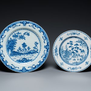 A Chinese blue and white dish and seven plates with flowers and landscapes, Kangxi/Qianlong — 照片 2