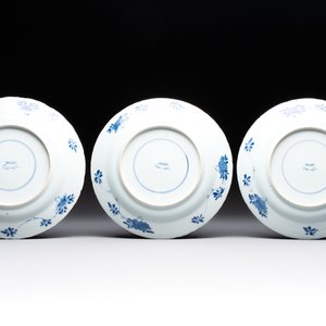 A Chinese blue and white dish and ten plates, Wanli/Kangxi — foto 9