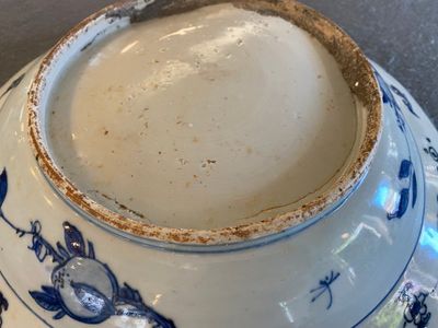A Chinese blue and white dish with a fine landscape, Jiajing — photo 8
