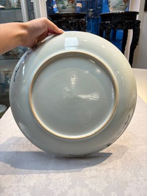 A Chinese blue and white dish with floral design, Kangxi — photo 8