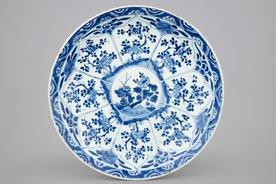 A Chinese blue and white dish with floral design, Kangxi