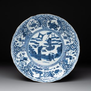 A Chinese blue and white dish with narrative design, Kangxi/Yongzheng — photo 1