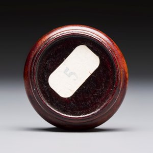 A Chinese blue and white double-gourd snuff bottle and a huali snuff bottle, Xuande and Qianlong mark, 19th C. — photo 8