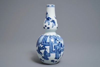 A Chinese blue and white double gourd vase, Kangxi