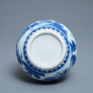 A Chinese blue and white double gourd vase, Transitional period — photo 5