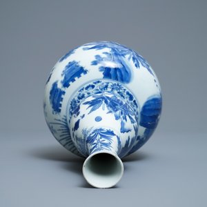 A Chinese blue and white double gourd vase, Transitional period — photo 6