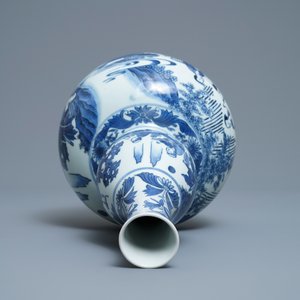A Chinese blue and white double gourd vase, Transitional period — 照片 6