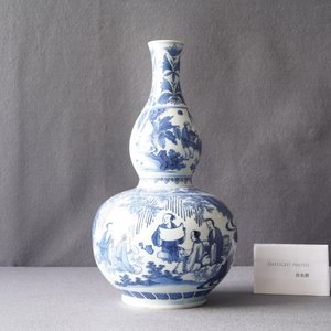 A Chinese blue and white double gourd vase, Transitional period — photo 12