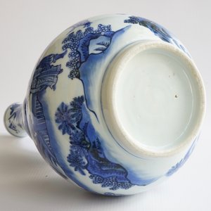 A Chinese blue and white double gourd vase, Transitional period, 1620-1683 — photo 10