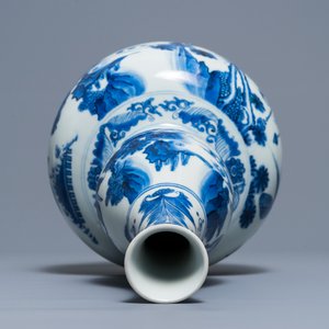 A Chinese blue and white double gourd vase, Transitional period — 照片 6