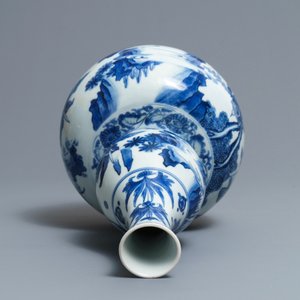A Chinese blue and white double gourd vase, Transitional period — 照片 6