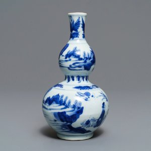A Chinese blue and white double gourd vase, Transitional period — photo 4