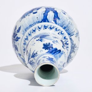 A Chinese blue and white double gourd vase, Transitional period — photo 6