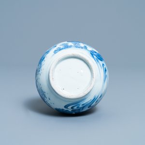 A Chinese blue and white double gourd vase with figures in a landscape, Transitional period — photo 6