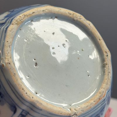 A Chinese blue and white double-gourd vase with floral design — photo 14