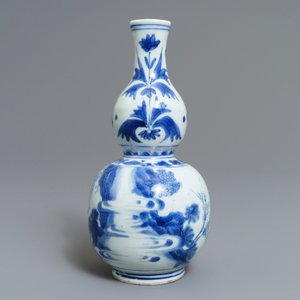 A Chinese blue and white double gourd vase with the calligrapher Wang Xizhi, Transitional period — photo 5