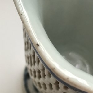 A Chinese blue and white double-walled reticulated jug, Qianlong — photo 10