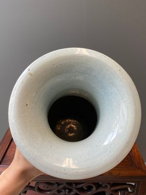 A Chinese blue and white 'dragon and carp' vase, 19th C. — photo 8