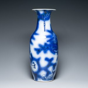 A Chinese blue and white 'dragon and carp' vase, 19th C. — photo 2