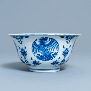 A Chinese blue and white 'dragon and phoenix bowl', Chenghua mark, Kangxi — 照片 5