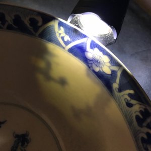A Chinese blue and white 'dragon' bowl, Kangxi mark and of the period — photo 16