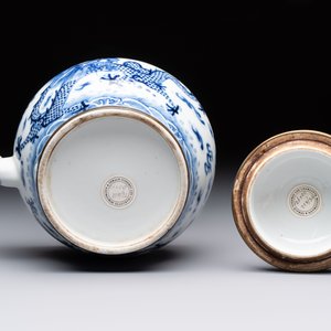 A Chinese blue and white 'dragon' teapot for the Thai market, 19th C. — 照片 6