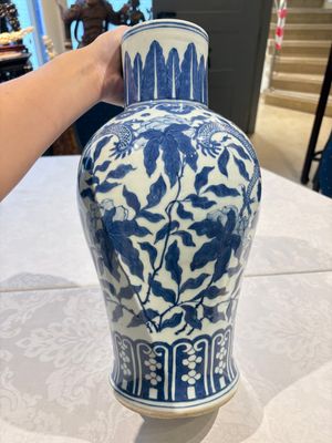 A Chinese blue and white 'dragon' vase, 19th C. — 照片 4
