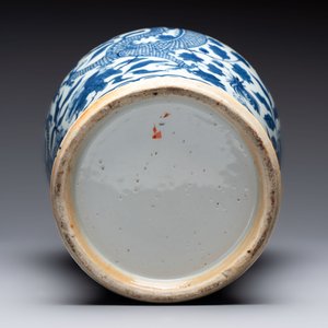 A Chinese blue and white 'dragon' vase, 19th C. — 照片 7