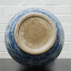 A Chinese blue and white dragon vase with elephant handles, 19th/20th C — 照片 13