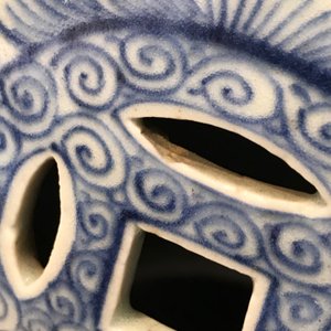 A Chinese blue and white drum-shaped arm rest, Qianlong — photo 20