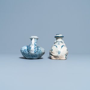 A Chinese blue and white 'duck' kendi and a Vietnamese 'elephant' kendi, Ming and 19th C. — photo 5