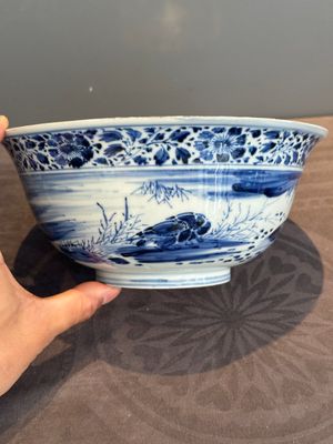 A Chinese blue and white 'duck pond' bowl, Chenghua mark, Kangxi — photo 5
