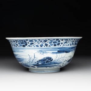 A Chinese blue and white 'duck pond' bowl, Chenghua mark, Kangxi — photo 5