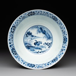 A Chinese blue and white 'duck pond' bowl, Chenghua mark, Kangxi — photo 6