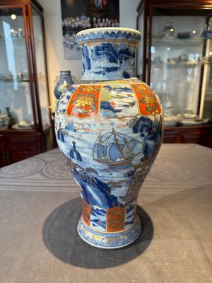 A Chinese blue and white Dutch-decorated 'landscape' vase, Kangxi — photo 3