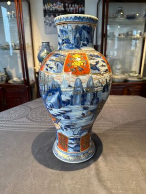 A Chinese blue and white Dutch-decorated 'landscape' vase, Kangxi — photo 4